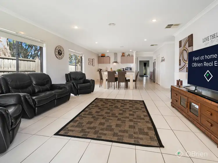Fifth view of Homely house listing, 5 Yarra Place, Sandhurst VIC 3977