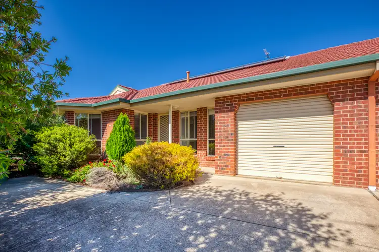 Main view of Homely townhouse listing, 2/37 Nightingale Avenue, Wodonga VIC 3690