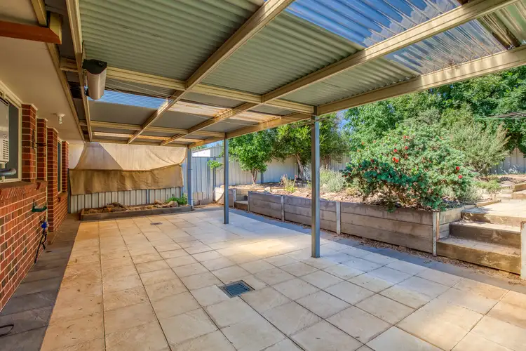 Second view of Homely townhouse listing, 2/37 Nightingale Avenue, Wodonga VIC 3690