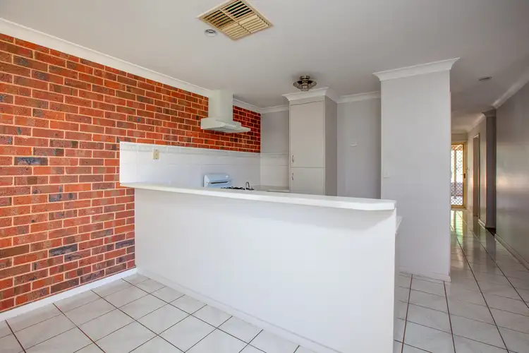 Seventh view of Homely townhouse listing, 2/37 Nightingale Avenue, Wodonga VIC 3690