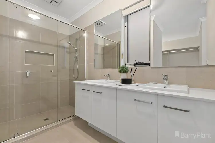 Fifth view of Homely house listing, 33 Kiama Street, Officer VIC 3809