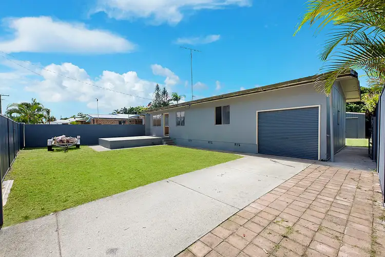 18 Merauke Avenue, Palm Beach QLD 4221