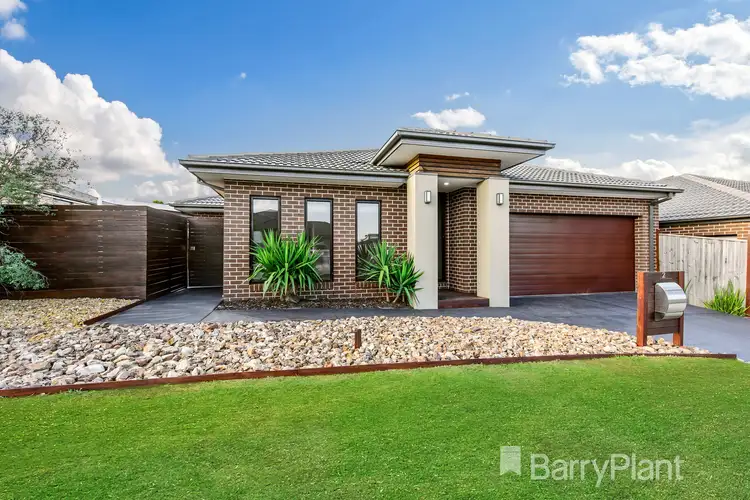 Second view of Homely house listing, 2 Simmons Drive, Bacchus Marsh VIC 3340