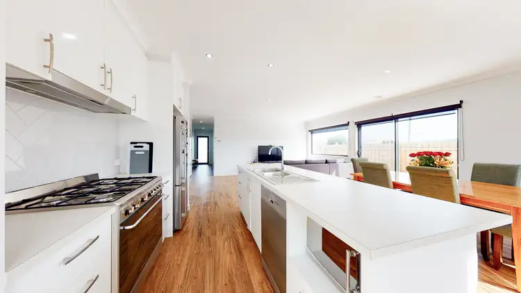 Second view of Homely house listing, 2 Rye Court, Traralgon VIC 3844