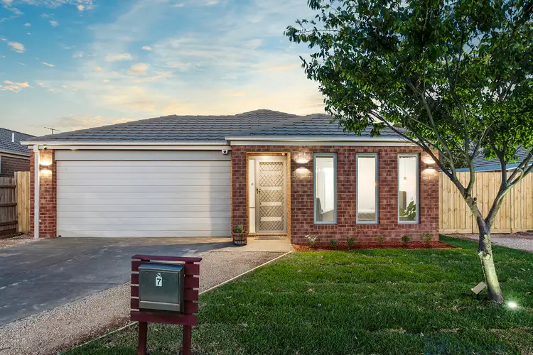 7 Harry Vallence Drive, Maddingley VIC 3340