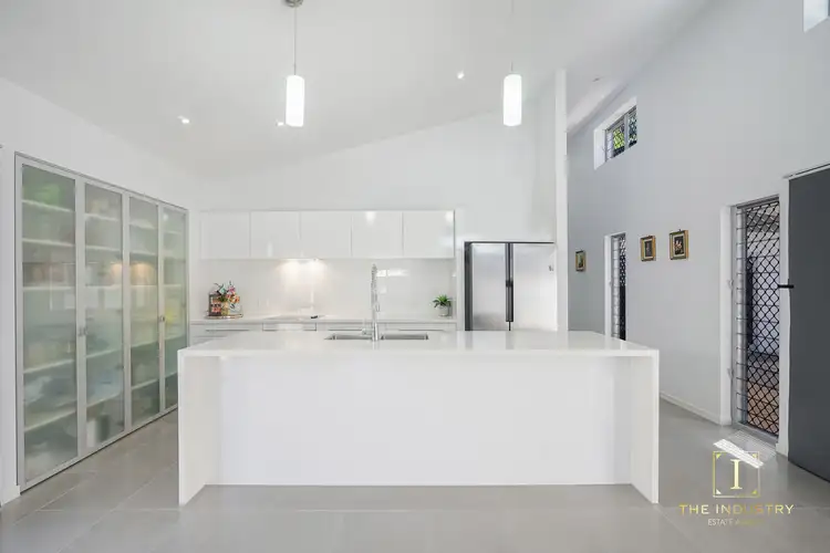 Second view of Homely house listing, 4 Lighthouse Court, Trinity Beach QLD 4879