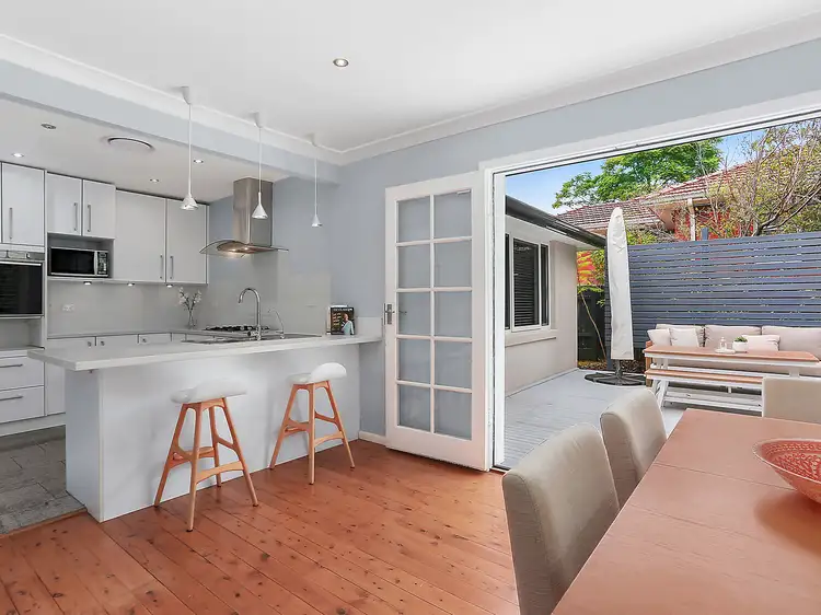 30 Woodlands Road, Forestville NSW 2087