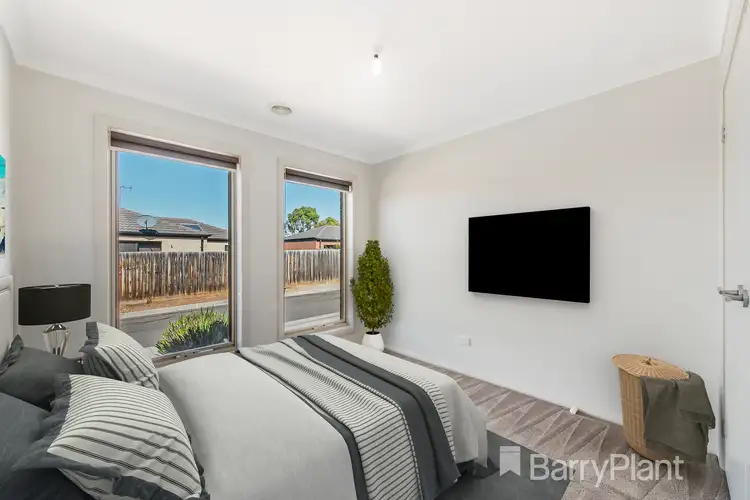Fifth view of Homely unit listing, 15/20-22 Roslyn Park Drive, Harkness VIC 3337