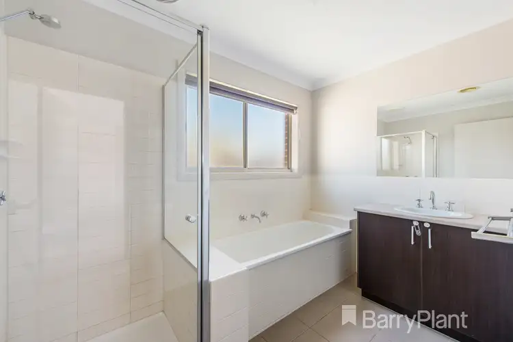 Sixth view of Homely unit listing, 15/20-22 Roslyn Park Drive, Harkness VIC 3337