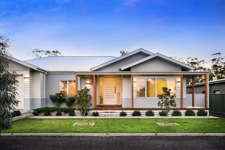 Second view of Homely house listing, 5 La Valla Court, Junortoun VIC 3551