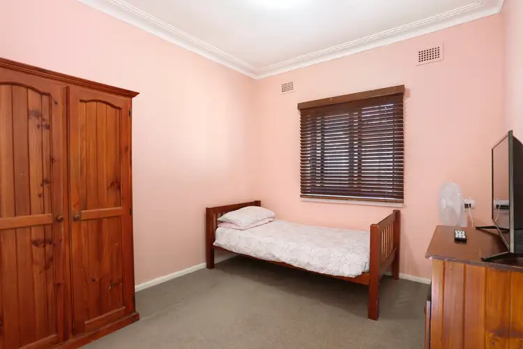 Sixth view of Homely house listing, 402 Seven Hills Road, Seven Hills NSW 2147