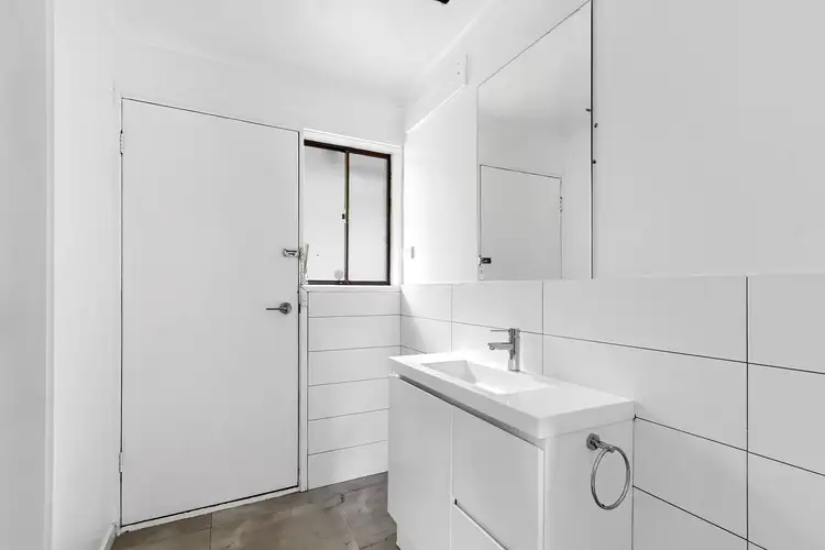 Fifth view of Homely house listing, 1/23 Davidson Street, Traralgon VIC 3844