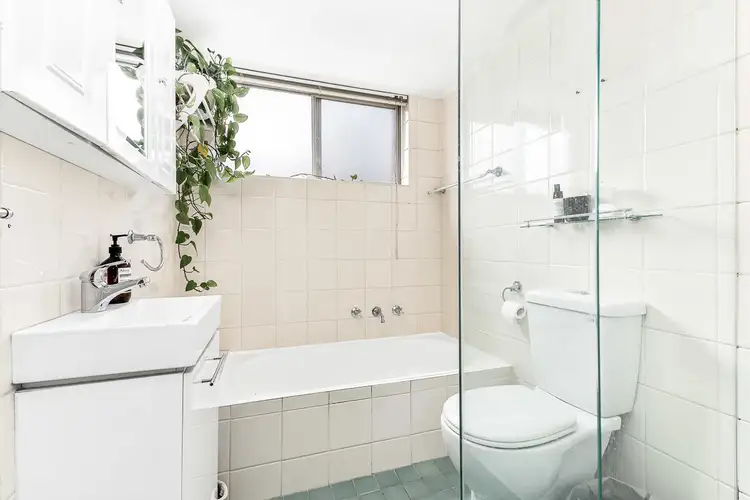 Sixth view of Homely apartment listing, 3/5 Waine Street, Freshwater NSW 2096