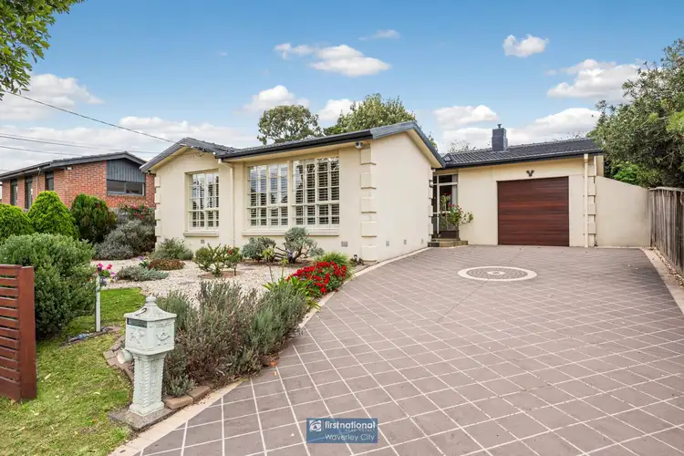 2 Illuka Crescent, Mount Waverley VIC 3149