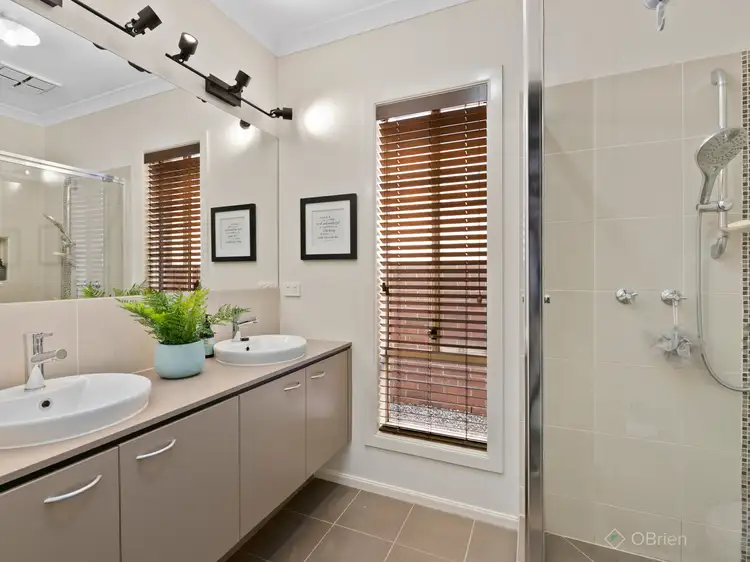 Sixth view of Homely house listing, 24 Fieldstone Crescent, Cranbourne North VIC 3977