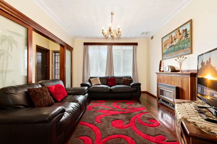 Main view of Homely house listing, 7 Kenna Drive, Lalor VIC 3075