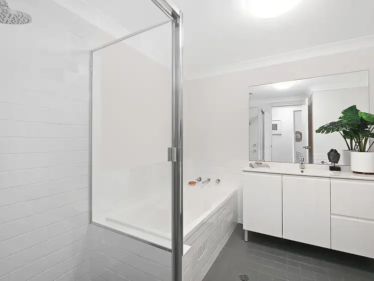 Sixth view of Homely apartment listing, 4/1 Avon Road, Dee Why NSW 2099