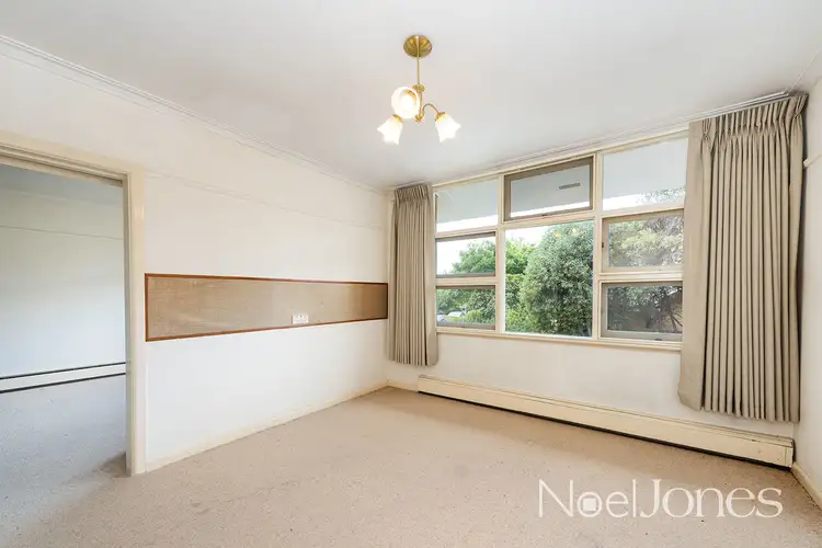 Fifth view of Homely house listing, 10 Lauriston Court, Ringwood VIC 3134