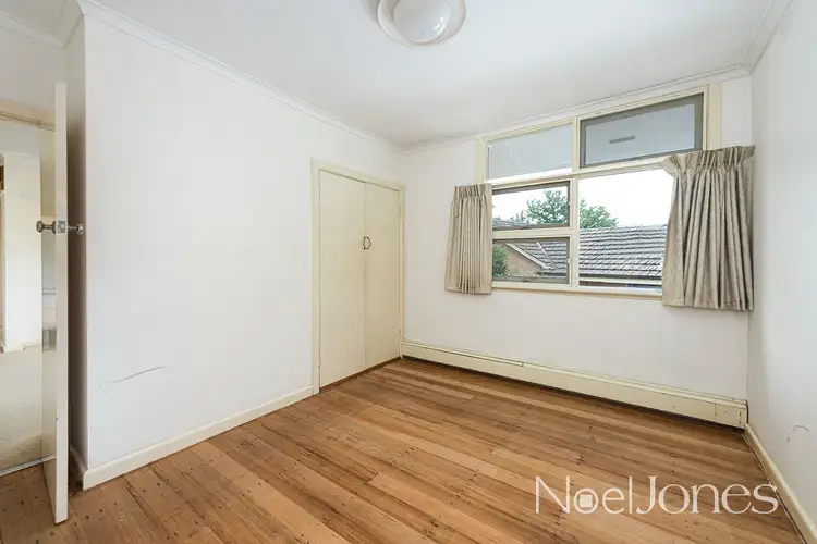 Sixth view of Homely house listing, 10 Lauriston Court, Ringwood VIC 3134