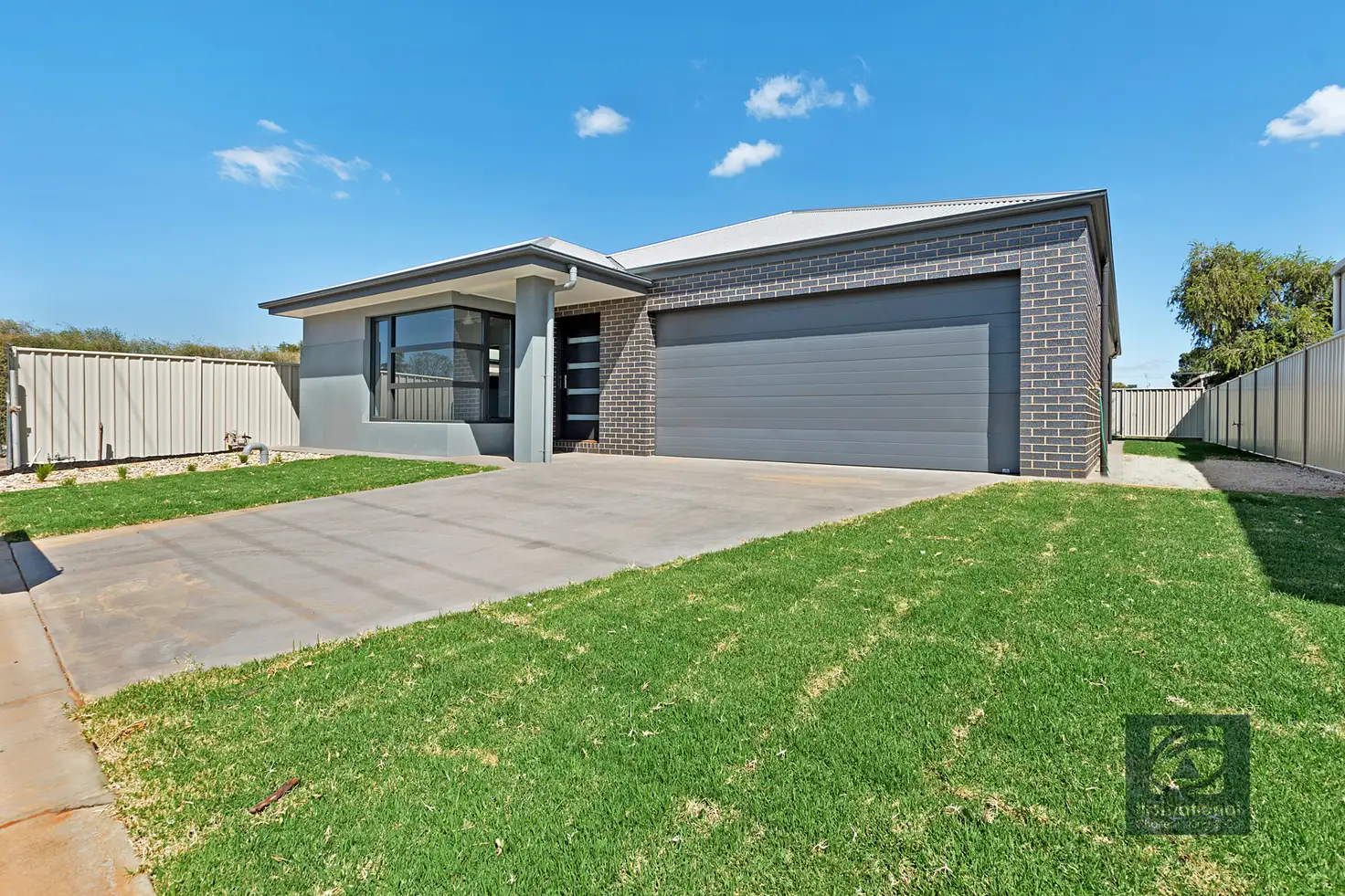 Main view of Homely townhouse listing, 29 Annesley Street, Echuca VIC 3564