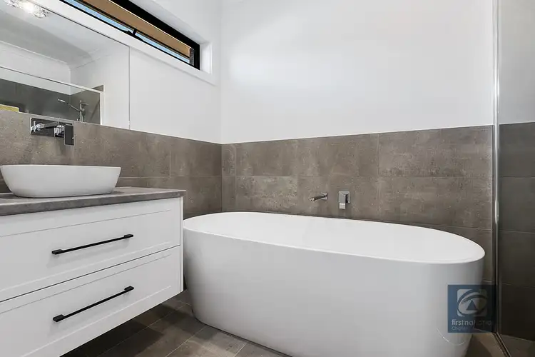 Fifth view of Homely townhouse listing, 29 Annesley Street, Echuca VIC 3564