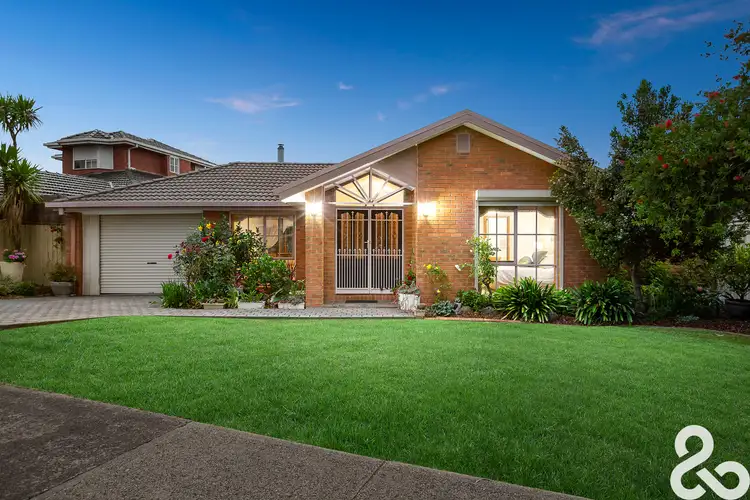 63 Prince Of Wales Avenue, Mill Park VIC 3082