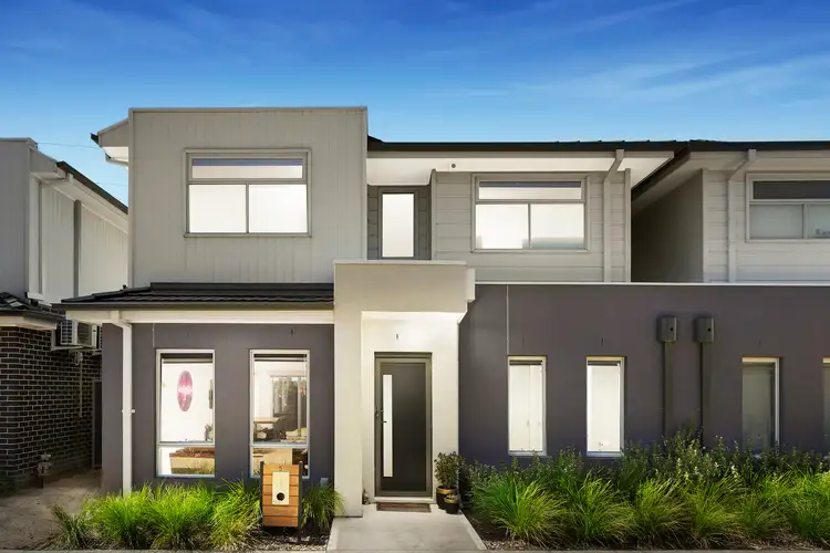 5 Kangaroo Paw Court, Taylors Lakes VIC 3038