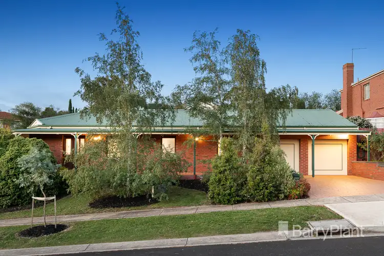 39 Kamarooka Drive, Wattle Glen VIC 3096
