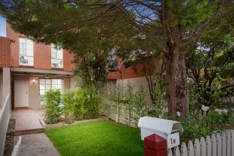 16/2A Cameron Road, Essendon VIC 3040