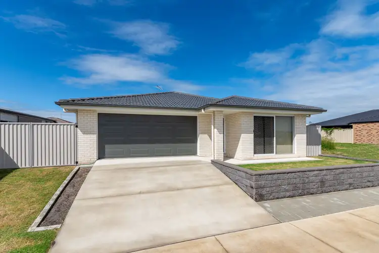 112 Bongaree Avenue, Bongaree QLD 4507