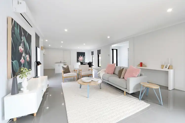Fifth view of Homely townhouse listing, 4/5 Deschamp Crescent, Rowville VIC 3178