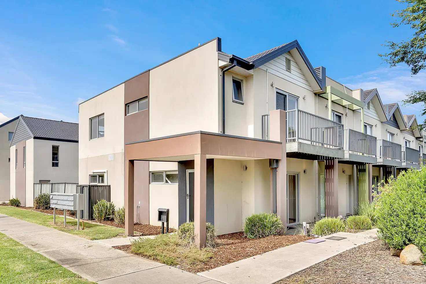 Main view of Homely townhouse listing, 1/60-70 Cradle Mountain Drive, Craigieburn VIC 3064
