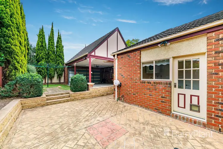Fifth view of Homely house listing, 10 Viewbank Place, Mill Park VIC 3082