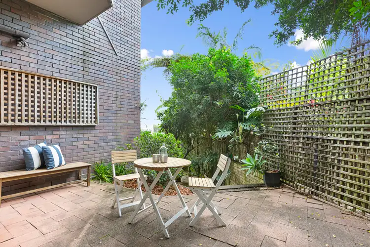 2/18 Baltic Street, Fairlight NSW 2094