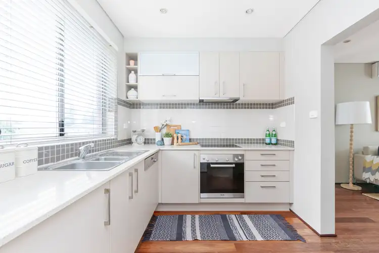 Fifth view of Homely unit listing, 4/172 Pacific Parade, Dee Why NSW 2099