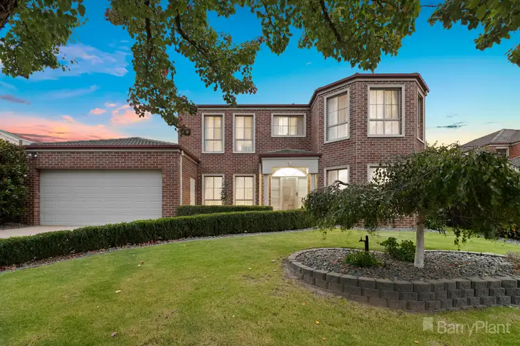 19 Mayfair Crescent, Narre Warren VIC 3805