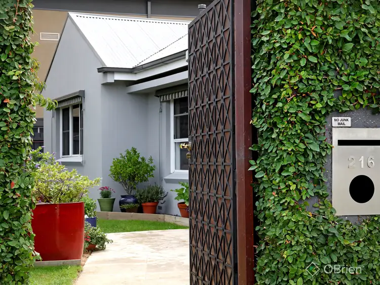 Main view of Homely unit listing, 1/216 Warrigal Road, Oakleigh South VIC 3167