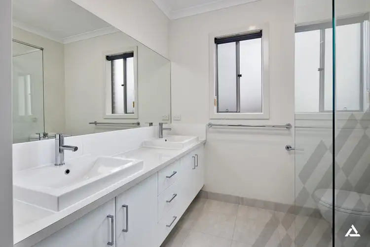 Fifth view of Homely house listing, 6 Pandanus Court, Warragul VIC 3820