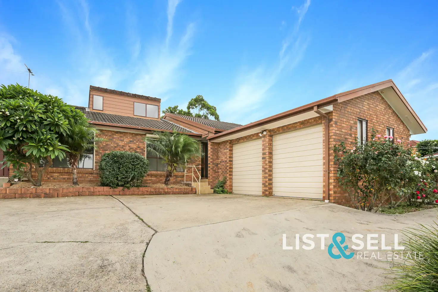 Main view of Homely house listing, 20 Derwent Place, Kearns NSW 2558