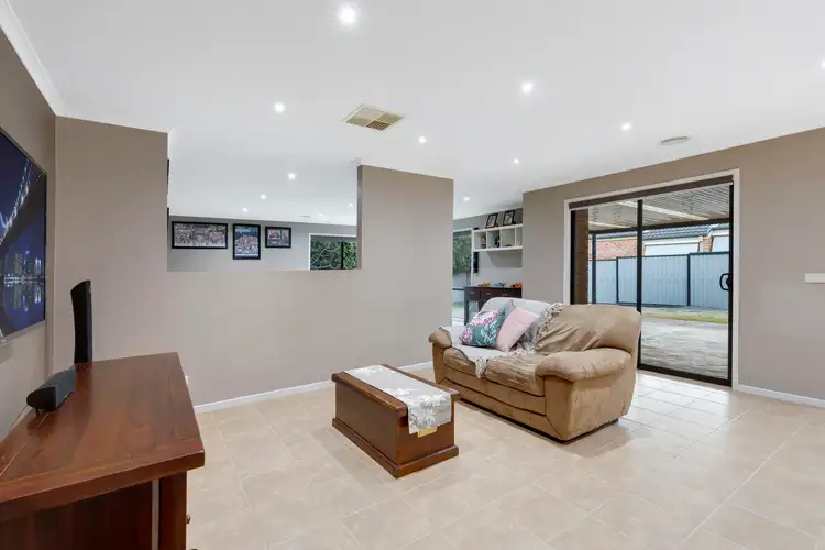 Sixth view of Homely house listing, 4 The Willows, Hillside VIC 3037
