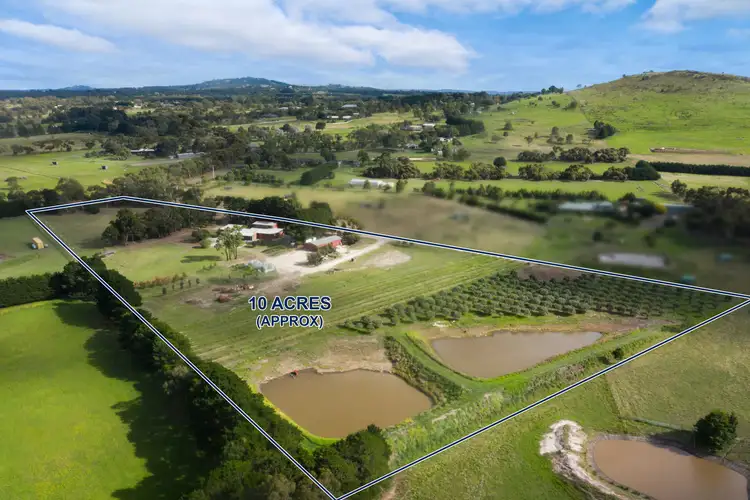 28 Lock Road, Gisborne South VIC 3437