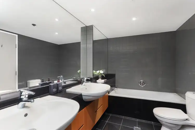 Sixth view of Homely apartment listing, 2203/2 Dind Street, Milsons Point NSW 2061