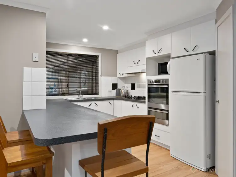 Fifth view of Homely house listing, 9 Diamond Court, Narre Warren North VIC 3804