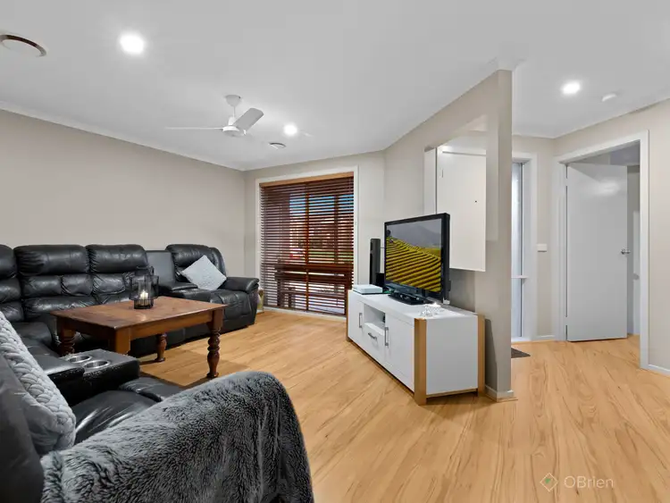 Sixth view of Homely house listing, 9 Diamond Court, Narre Warren North VIC 3804