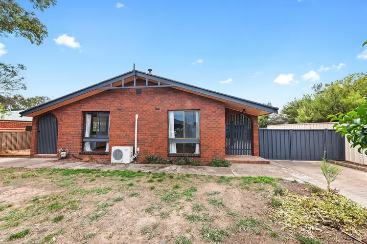 17 Laxdale Court, Kangaroo Flat VIC 3555