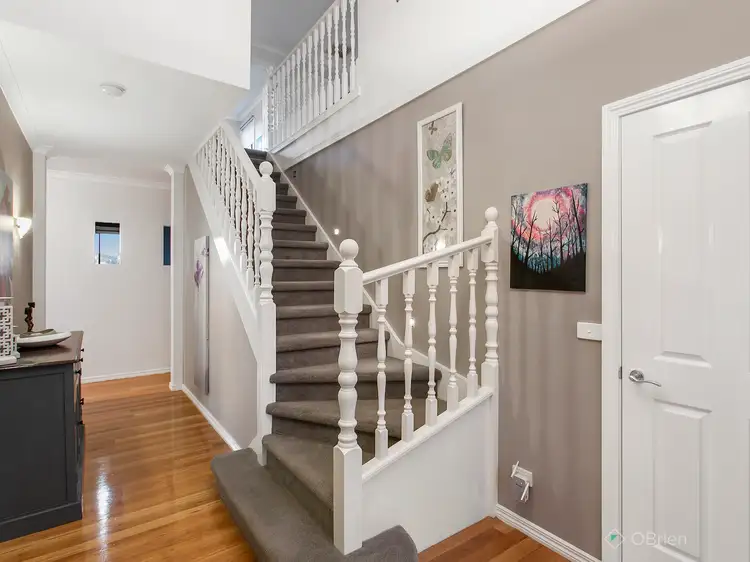 Second view of Homely house listing, 5 Northview Court, Beaconsfield VIC 3807