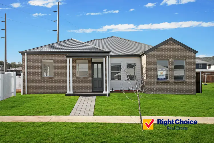 Main view of Homely villa listing, 4/32 Balmoral Parade, Tullimbar NSW 2527