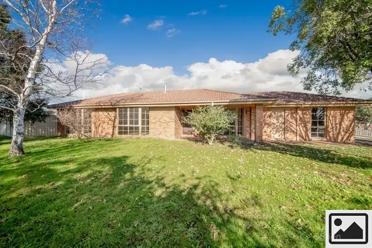 6 Walsh Retreat, Berwick VIC 3806