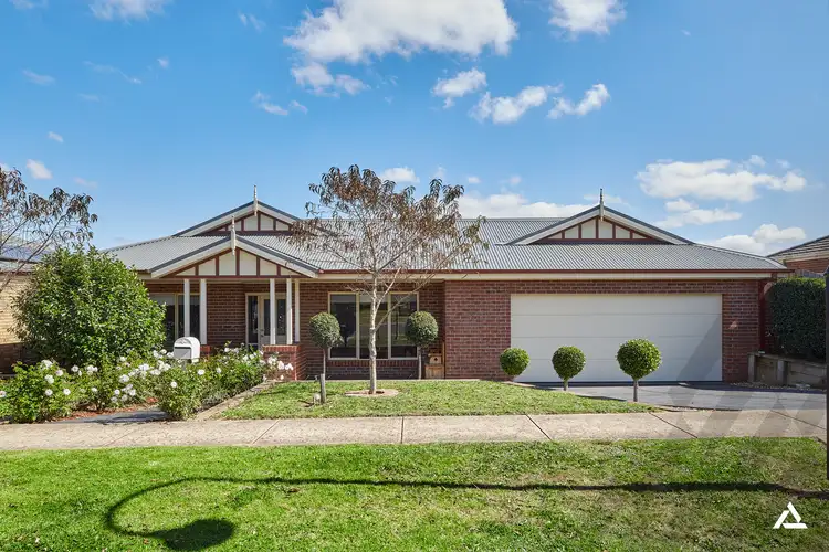 4 Mayfair Drive, Drouin VIC 3818