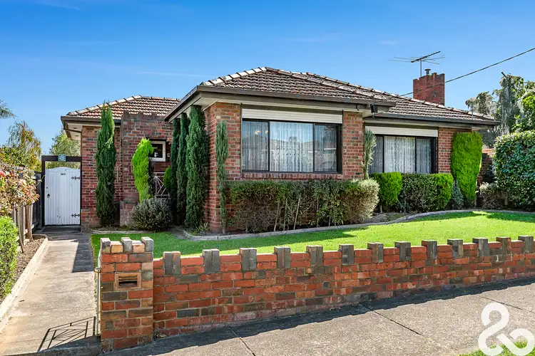 363 Victoria Road
